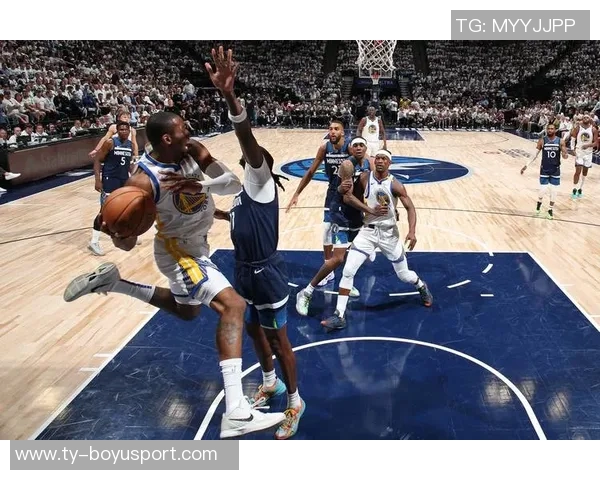 穆迪谈库里缺阵影响强调减少失误与巴特勒协作提升进攻效率